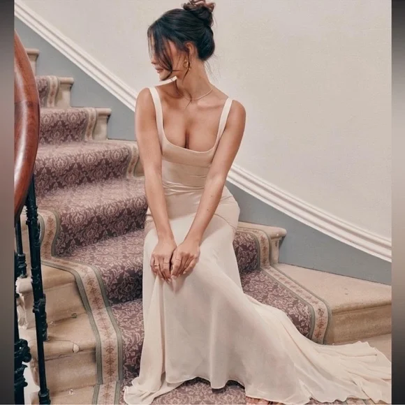 NWOT HOUSE OF CB 'Vittoria' Champagne Chiffon Floor Length Gown sz XS - Picture 4 of 11